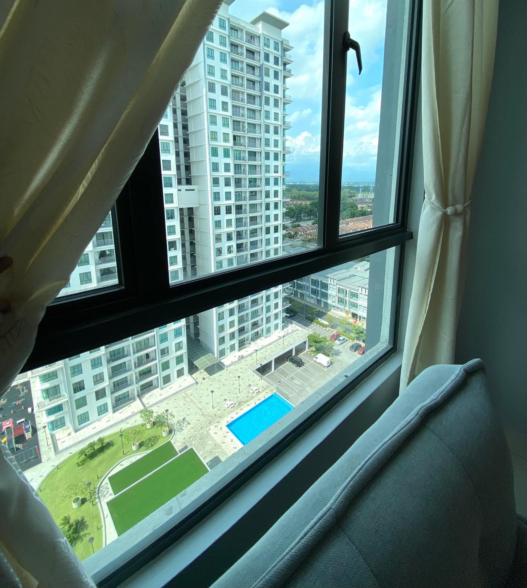 Modern Design Meru Casa Kayangan Apartment